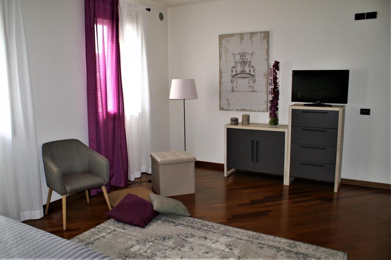 Villa Tiziano Residence Rosa Екстер'єр фото